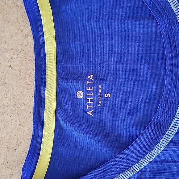 Athleta Performance Top - Picture 2 of 8